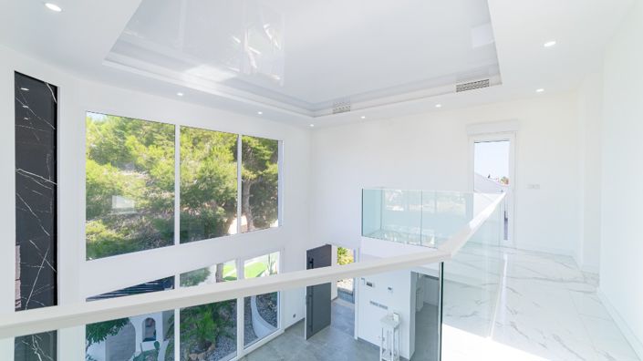 Image No.42-6 Bed Villa for sale