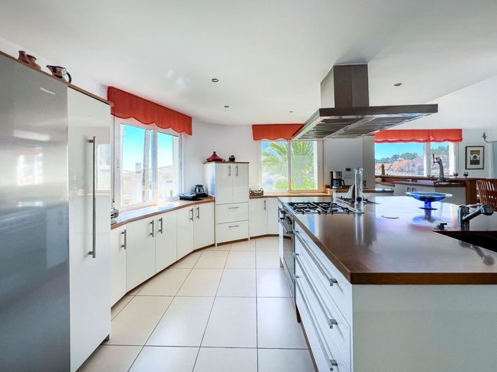 Image No.29-4 Bed Villa for sale