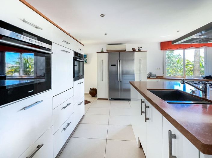 Image No.30-4 Bed Villa for sale