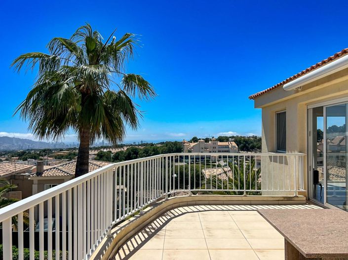 Image No.43-5 Bed Villa for sale