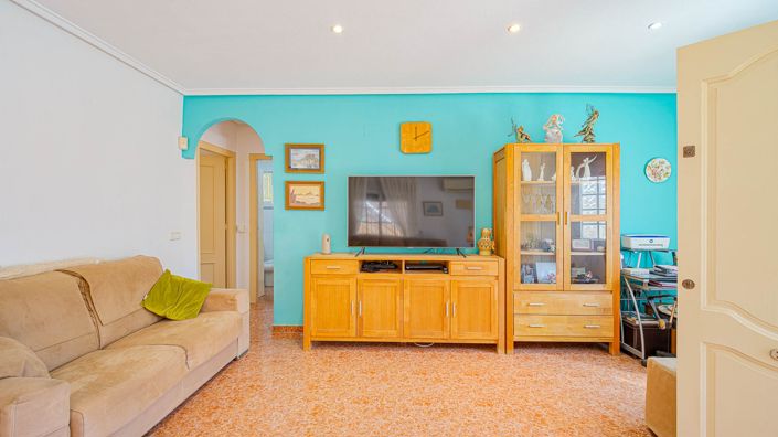 Image No.15-2 Bed Villa for sale