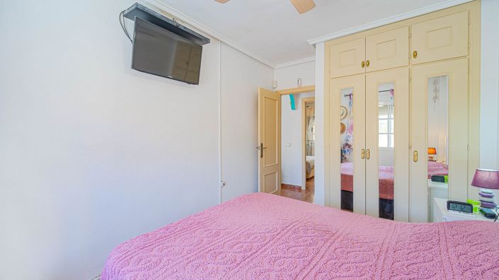 Image No.26-2 Bed Villa for sale