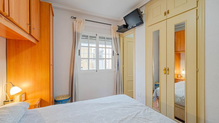 Image No.32-2 Bed Villa for sale