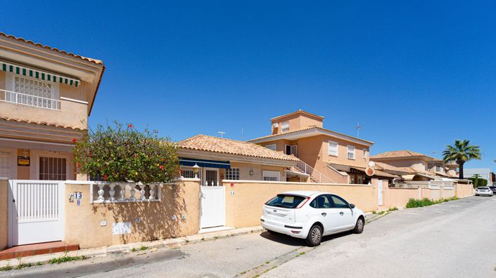Image No.41-2 Bed Villa for sale