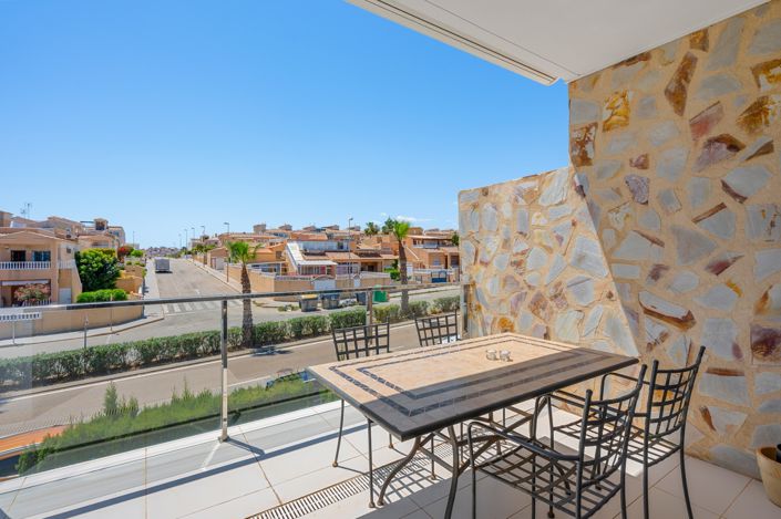 Image No.20-3 Bed Apartment for sale