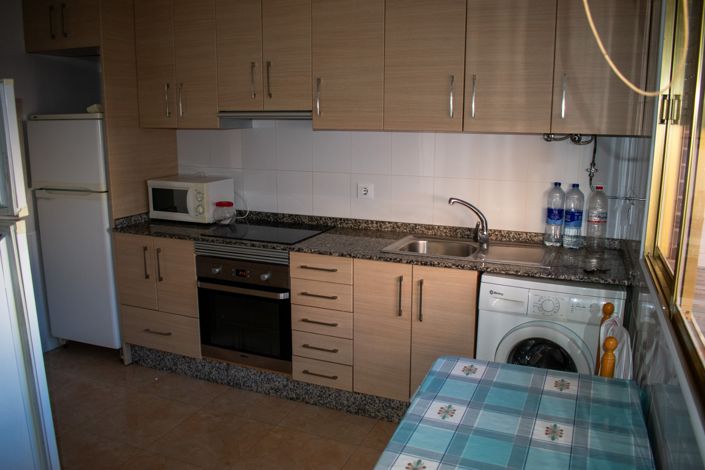 Image No.17-5 Bed Townhouse for sale