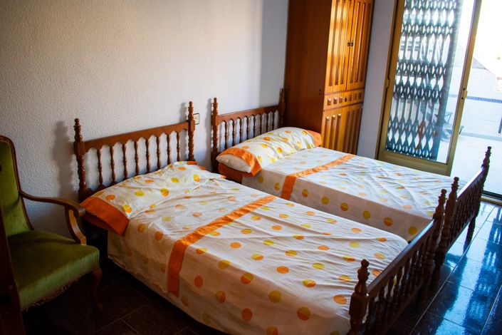 Image No.27-5 Bed Townhouse for sale