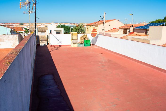 Image No.50-5 Bed Townhouse for sale