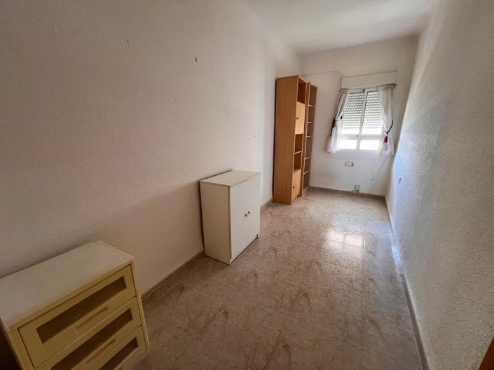 Image No.18-4 Bed Apartment for sale