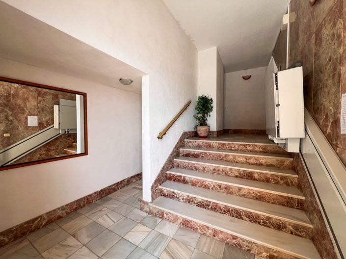 Image No.24-4 Bed Apartment for sale