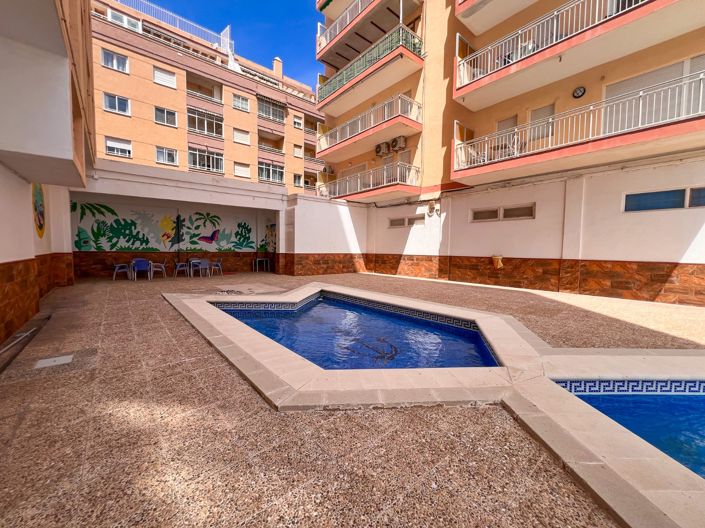 Image No.27-4 Bed Apartment for sale