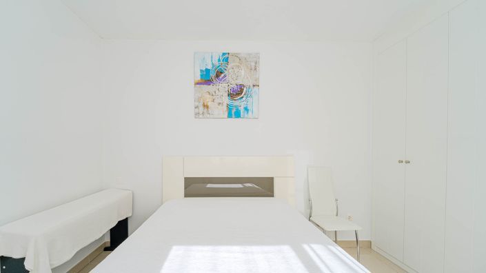 Image No.36-3 Bed Townhouse for sale