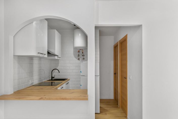 Image No.12-2 Bed Apartment for sale