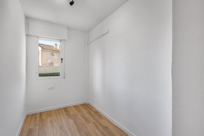 Image No.19-2 Bed Apartment for sale