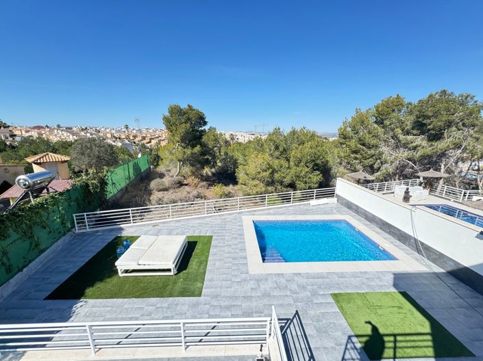 Image No.14-4 Bed Villa for sale