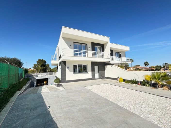 Image No.24-4 Bed Villa for sale