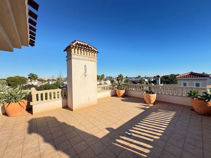 Image No.38-Villa de 4 chambres à vendre à Cabo Roig