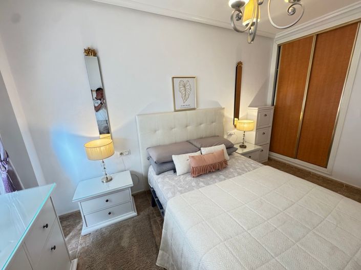 Image No.16-2 Bed Apartment for sale