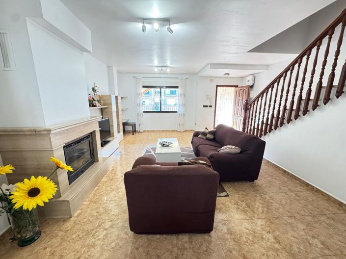 Image No.14-3 Bed Townhouse for sale