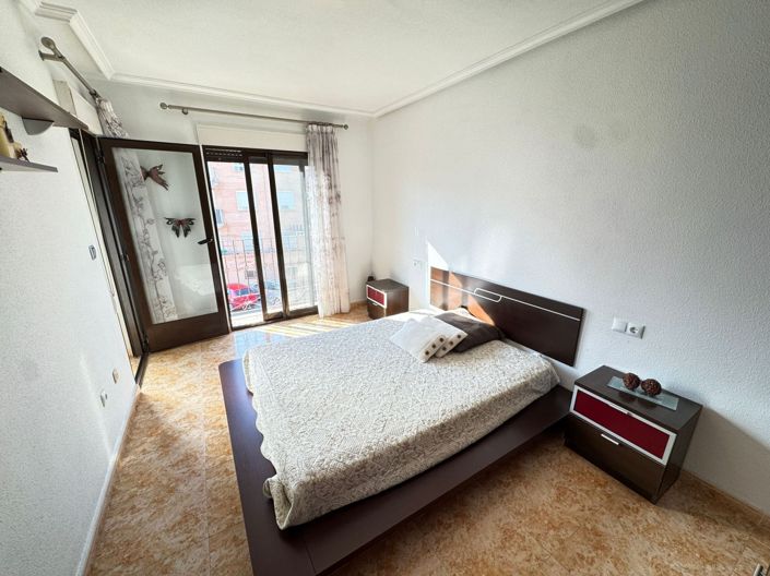 Image No.22-3 Bed Townhouse for sale