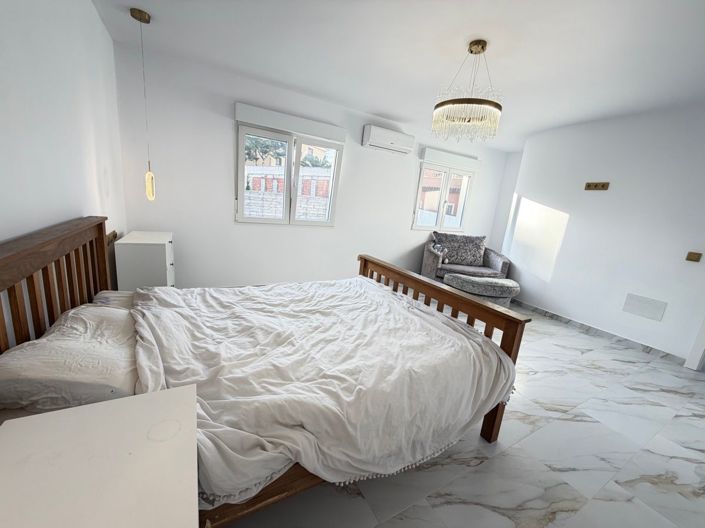 Image No.23-6 Bed Villa for sale