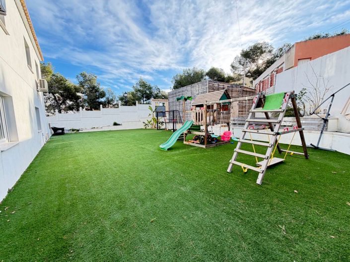 Image No.30-6 Bed Villa for sale