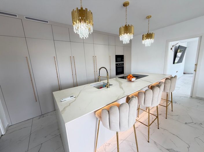 Image No.6-6 Bed Villa for sale