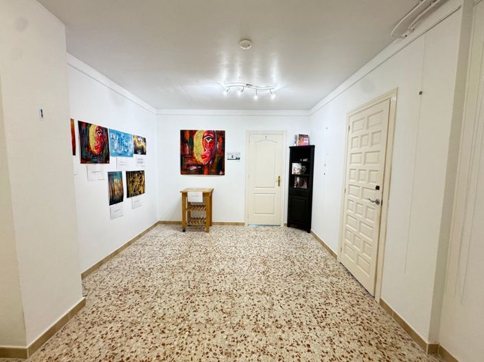 Image No.24-4 Bed Villa for sale