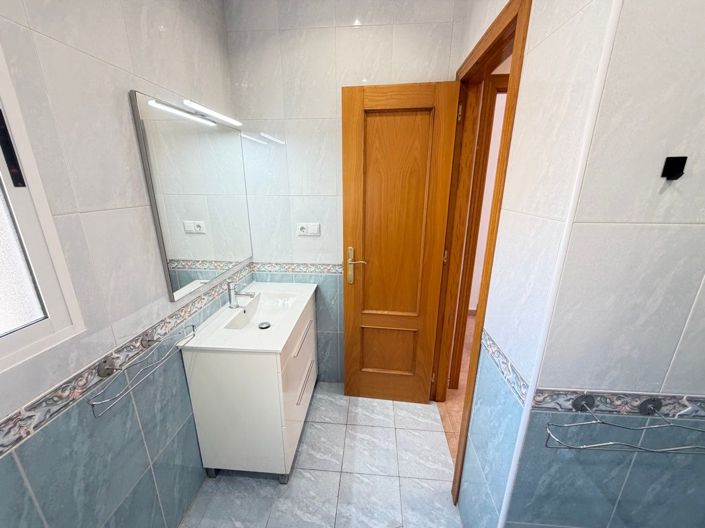 Image No.14-2 Bed Townhouse for sale