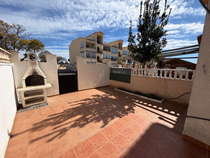 Image No.23-2 Bed Townhouse for sale