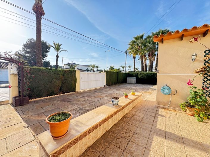 Image No.18-3 Bed Villa for sale