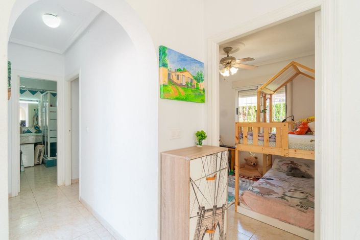 Image No.18-3 Bed Townhouse for sale