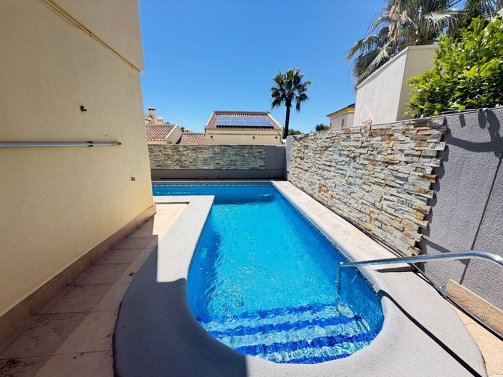 Image No.49-4 Bed Villa for sale