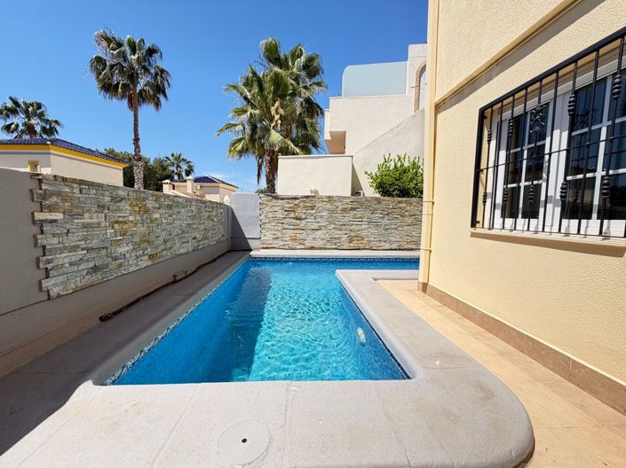 Image No.7-4 Bed Villa for sale