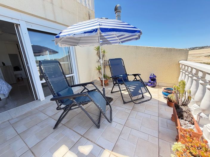 Image No.19-3 Bed Townhouse for sale