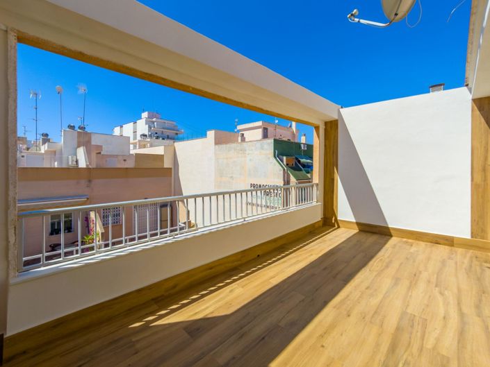 Image No.17-3 Bed Apartment for sale