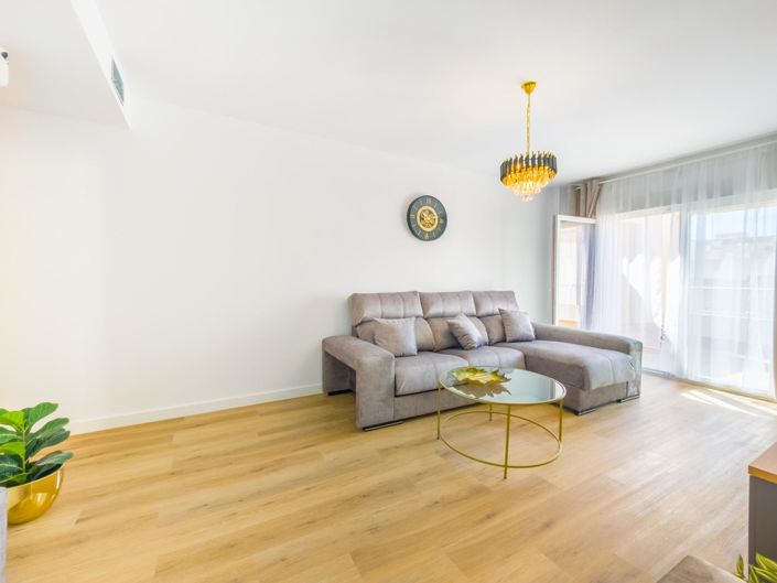 Image No.8-3 Bed Apartment for sale