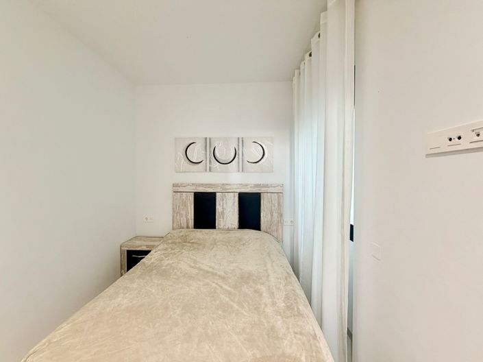 Image No.6-3 Bed Townhouse for sale