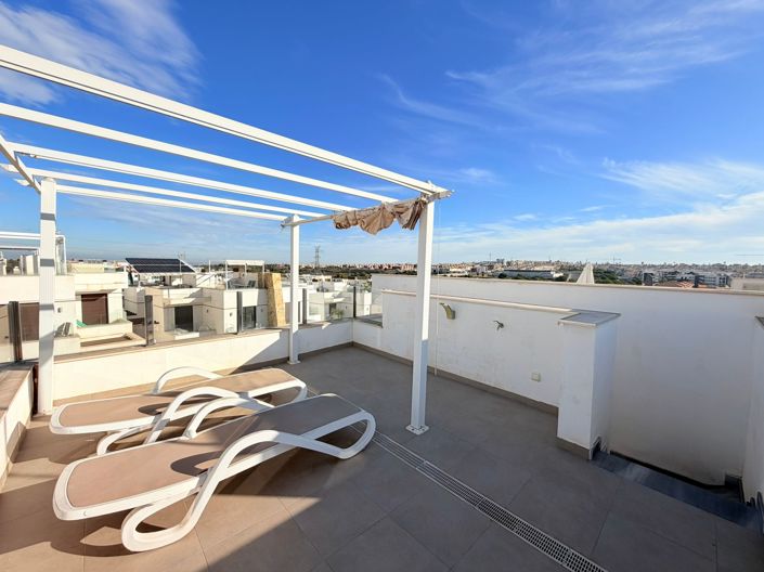 Image No.9-3 Bed Townhouse for sale