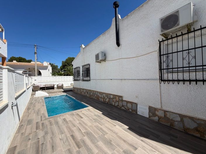 Image No.18-2 Bed Villa for sale