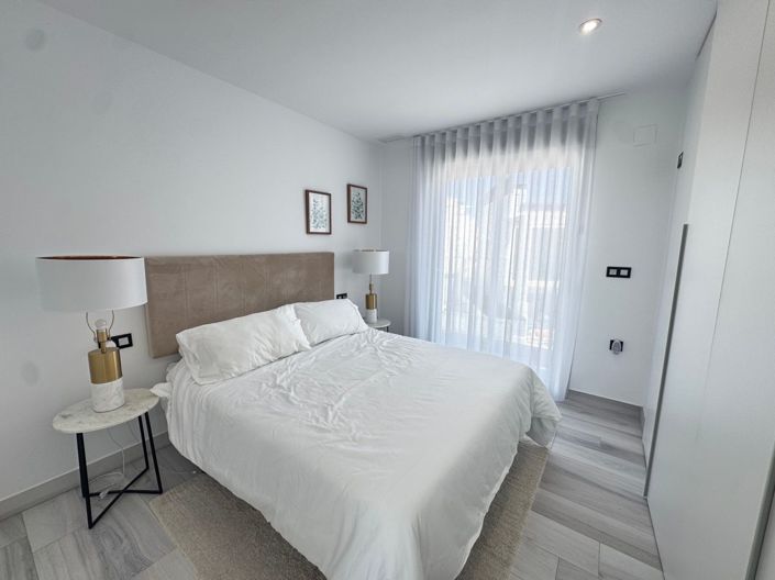 Image No.19-4 Bed Villa for sale