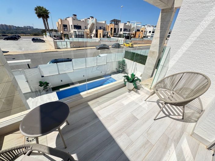 Image No.21-4 Bed Villa for sale