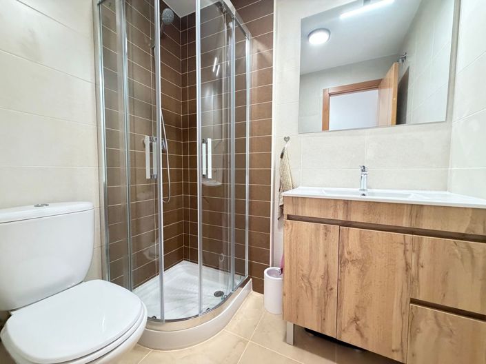 Image No.17-2 Bed Apartment for sale