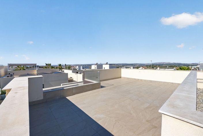 Image No.27-3 Bed Villa for sale