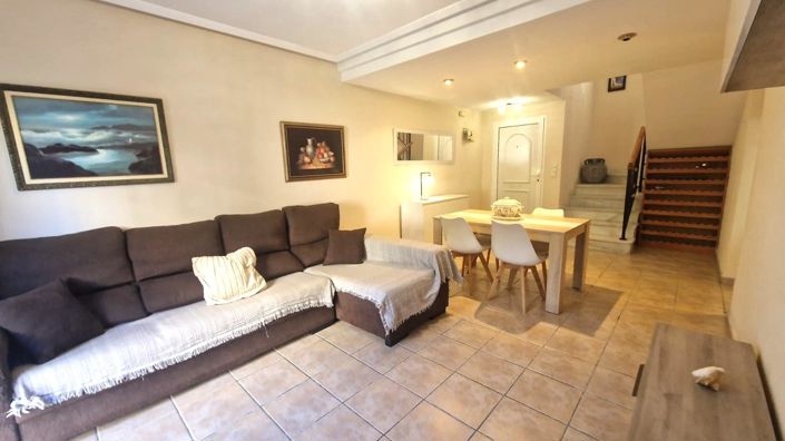 Image No.11-2 Bed Townhouse for sale