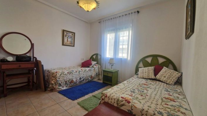Image No.21-2 Bed Townhouse for sale