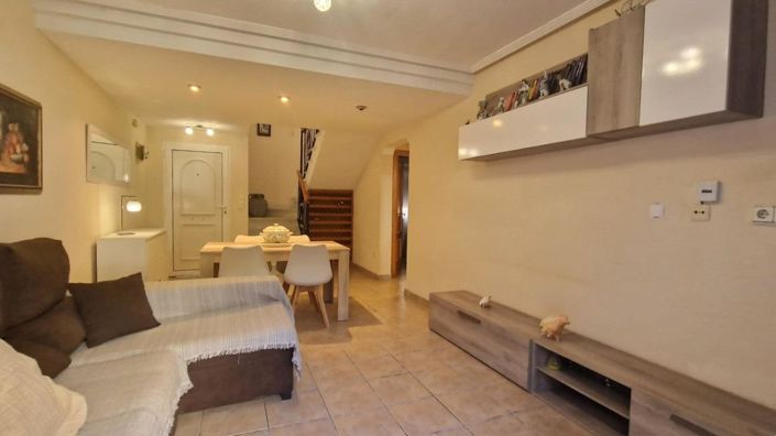Image No.41-2 Bed Townhouse for sale