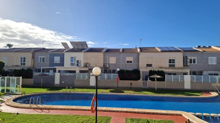 Image No.45-2 Bed Townhouse for sale