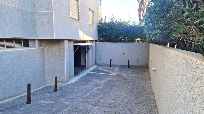 Image No.48-2 Bed Townhouse for sale