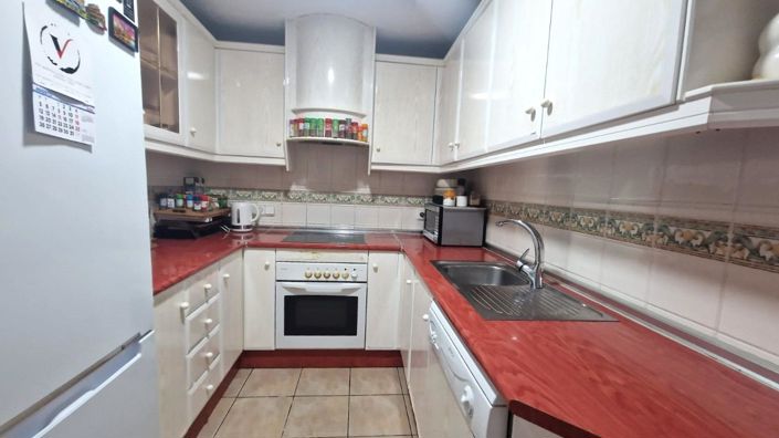 Image No.7-2 Bed Townhouse for sale